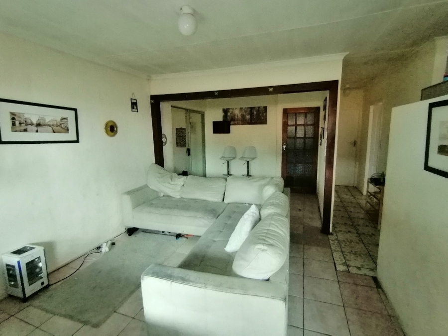 3 Bedroom Property for Sale in Ekuphumleni Western Cape